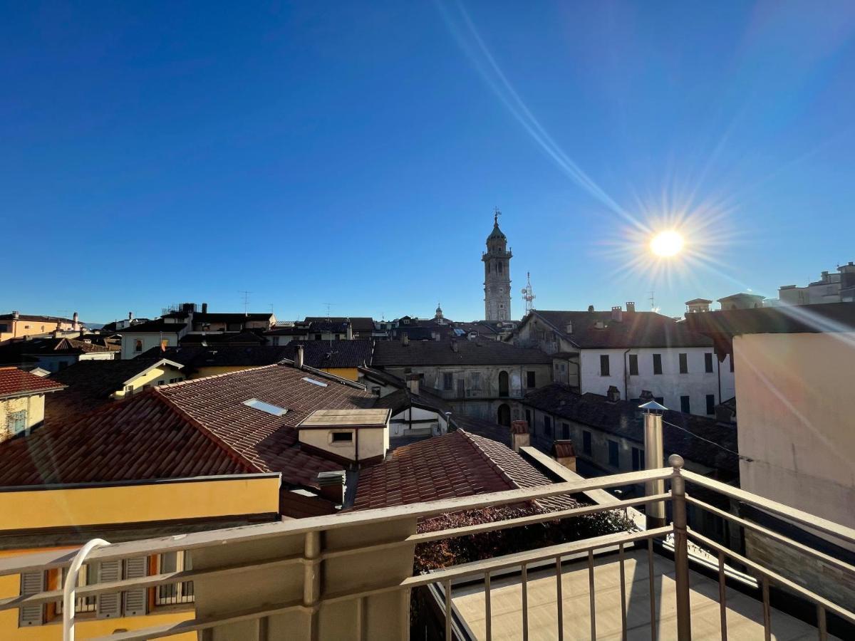Central Loft Varese Bagian luar foto